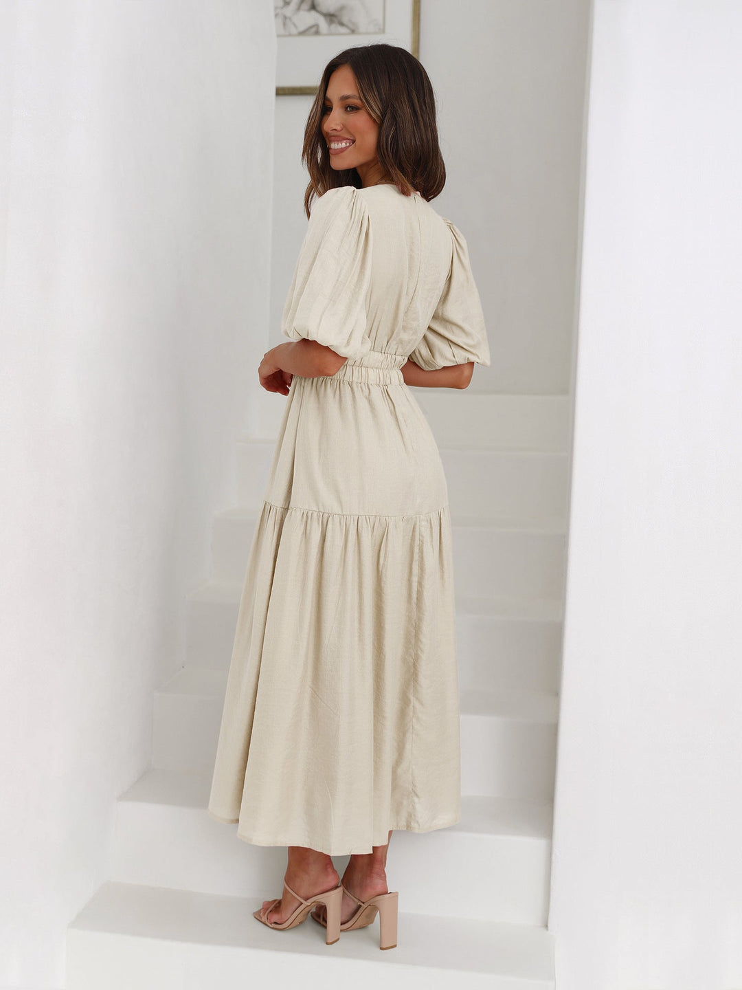 Cara | Damen Midikleid V-Ausschnitt Puffärmel Stufenrock