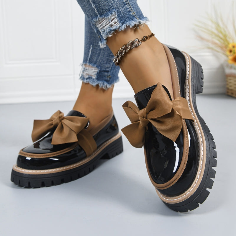 Bella | Damen Loafer Plateau Lackoptik Schleife Slip-On Schuhe