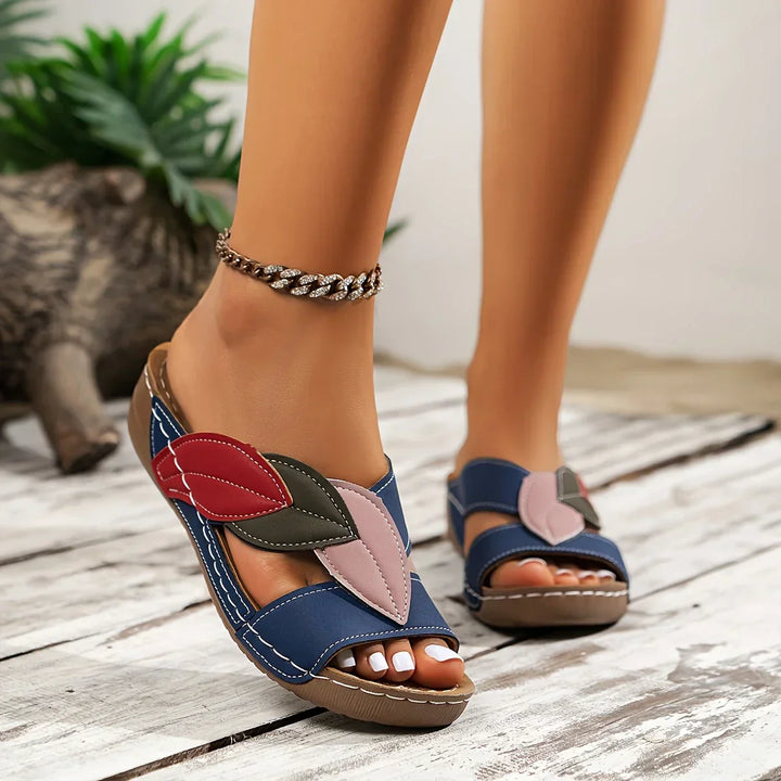 Palma | Damen Slip-on Sandalen Keilabsatz Blatt-Design Bunt