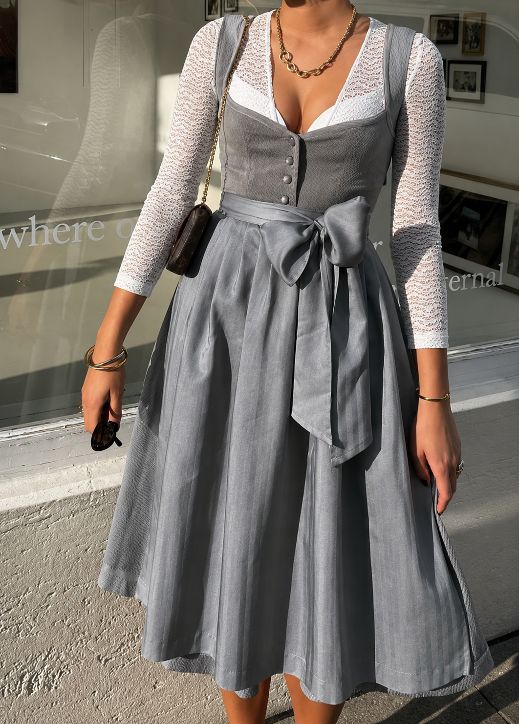 Helena | Damen Dirndl Kleid mit Knopfleiste und Schleife