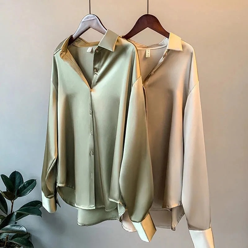 Gina | Damen Satin Bluse Oversized Kragen Knopfleiste