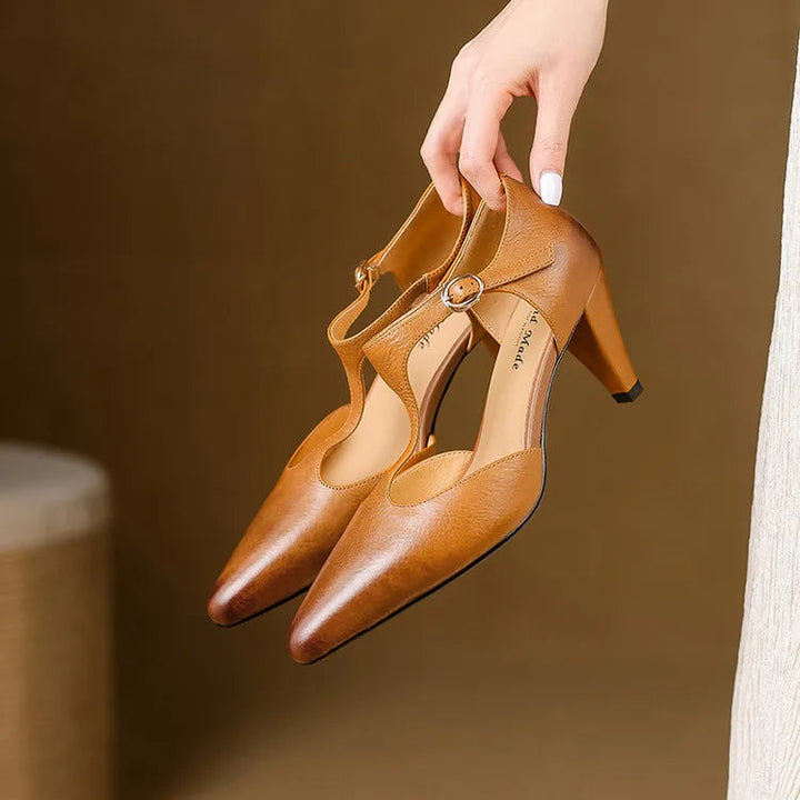 Vera | Damen Leder Pumps T-Strap Kitten Heel Spitz Elegant