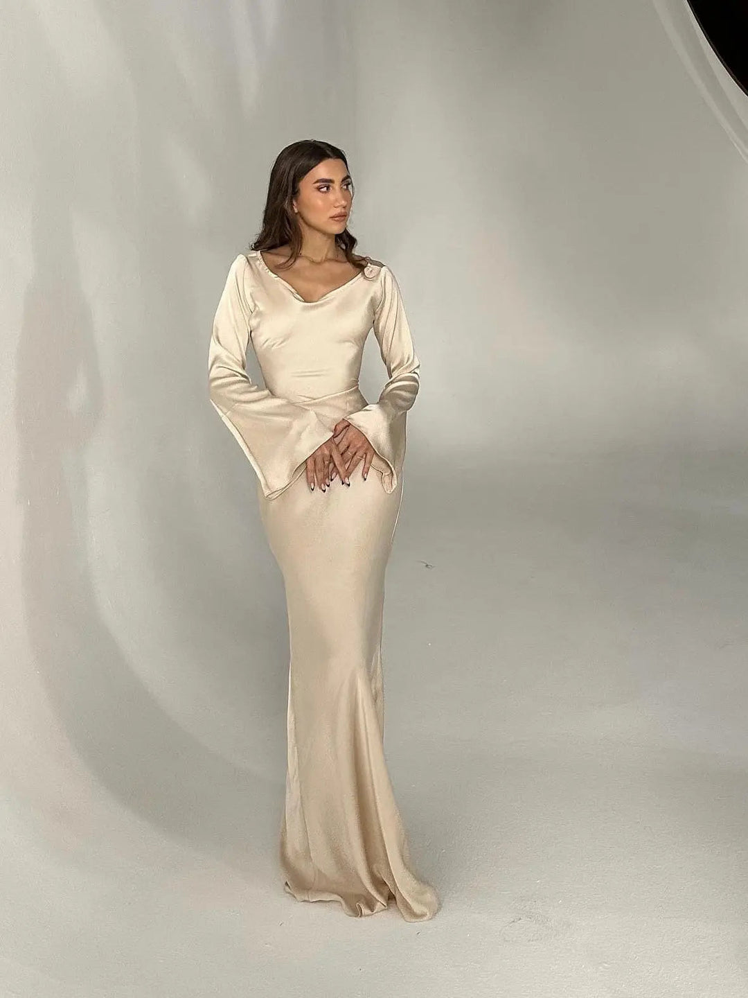 Adelgunde | Damen Langarm Maxikleid mit eleganter Silhouette - White - Image 17