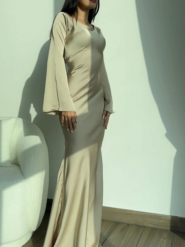 Adelgunde | Damen Langarm Maxikleid mit eleganter Silhouette - White - Image 3