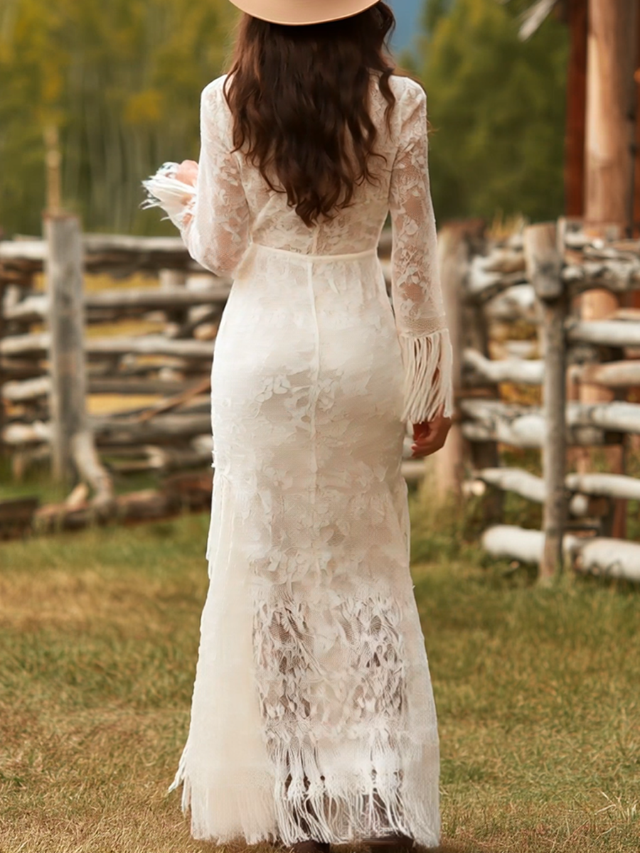 Adelina | Damen V-Ausschnitt Langarm Maxikleid mit Fransen - White - Image 6