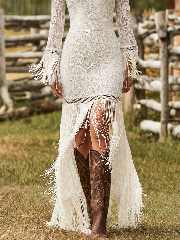 Adelina | Damen V-Ausschnitt Langarm Maxikleid mit Fransen - White - Image 8