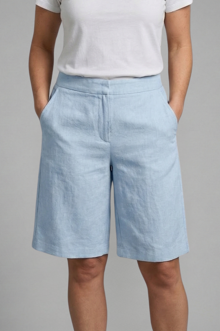 Almira | Damen Bermuda Shorts mit Elastikbund und Seitentaschen - Beige - Image 10