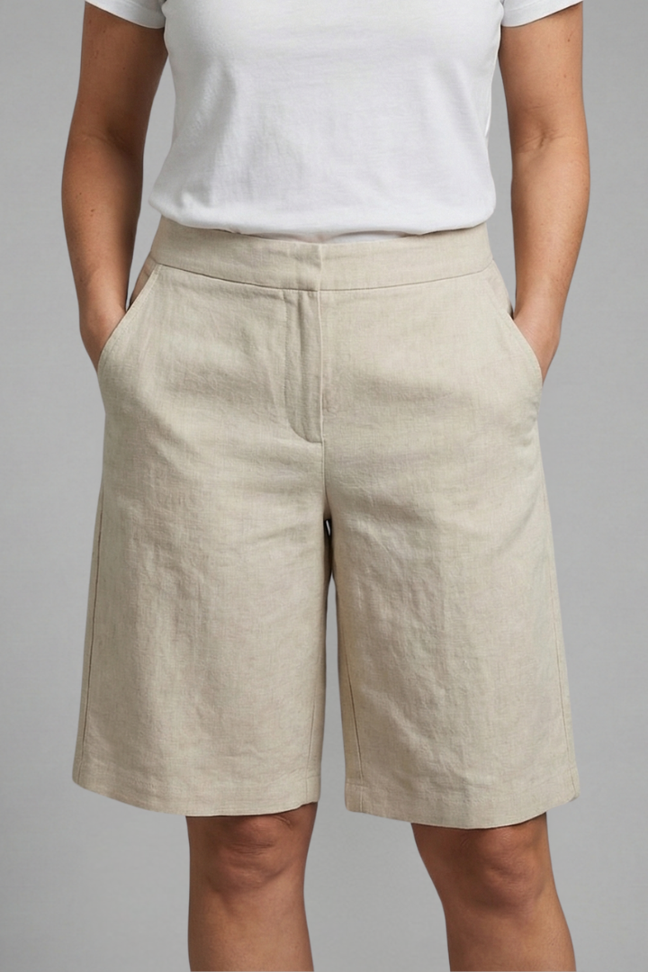 Almira | Damen Bermuda Shorts mit Elastikbund und Seitentaschen - Beige - Image 3