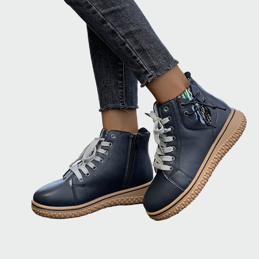 Almvik | Damen Stiefeletten flach mit Schnürung - Navy - Image 1
