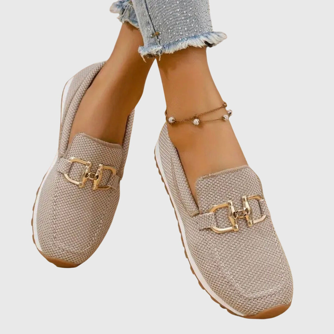 Dorette | Flache Loafer für Damen mit goldener Schnalle