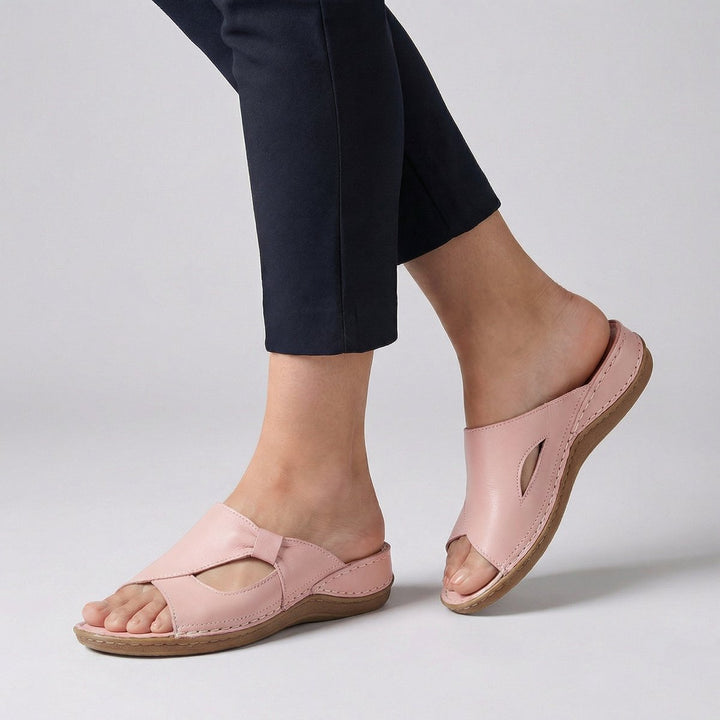 Brigitta | Damen Komfort Mule-Sandale Slip-On mit Cut-Out - Black - Image 3