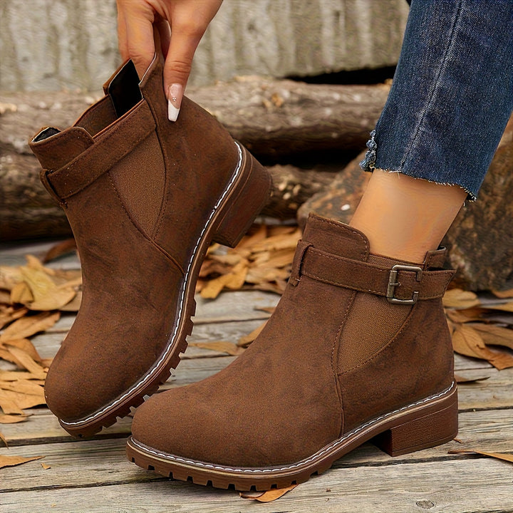 Brigitte | Damen Chelsea Ankle Boot mit Schnalle - Brown - Image 15