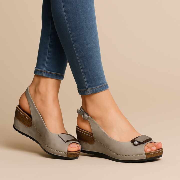 Brigitte | Damen Keilabsatz Sandaletten mit Slingback - Beige - Image 2