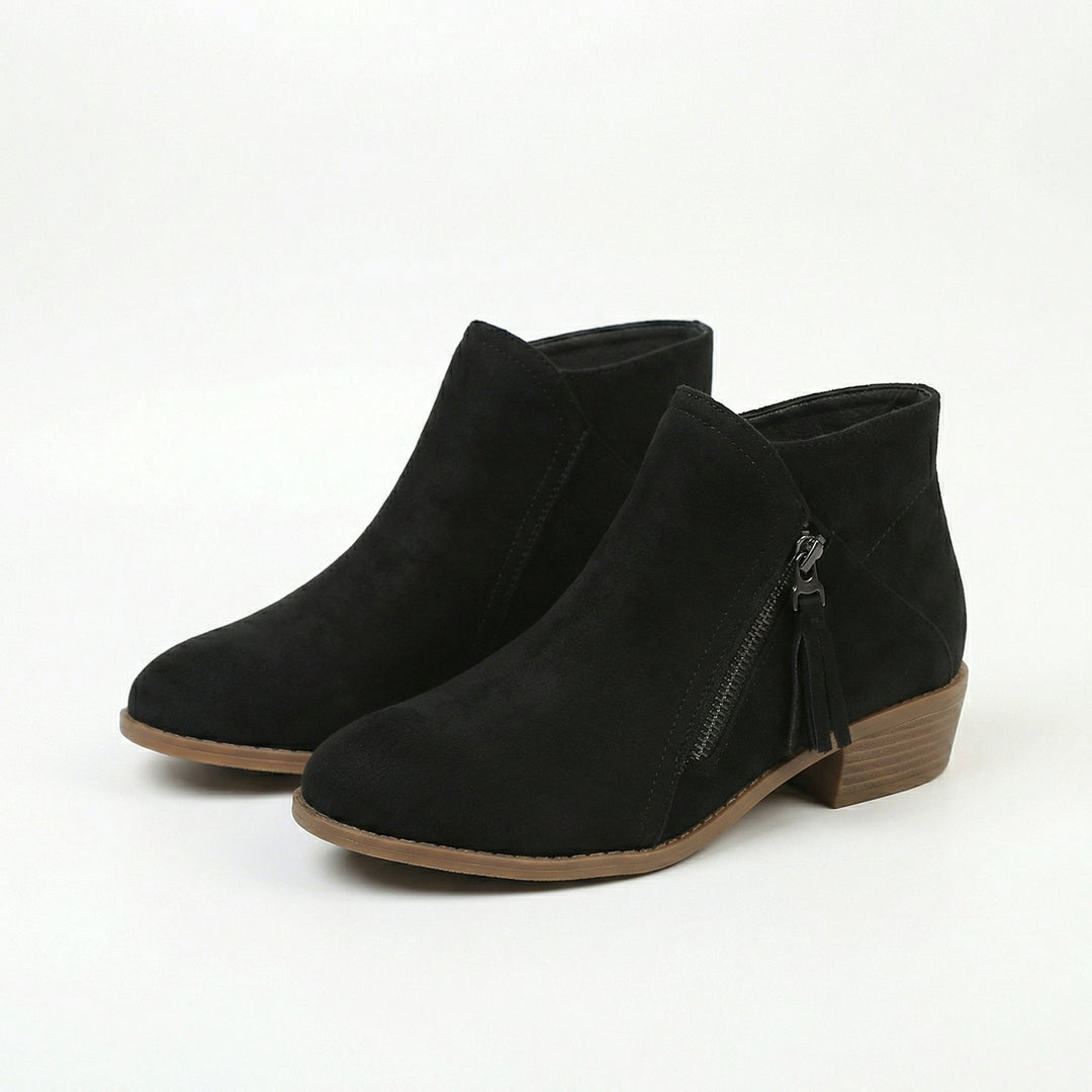 Britta | Damen Ankle Boots mit Blockabsatz, 69 Zeichen - Black - Image 1