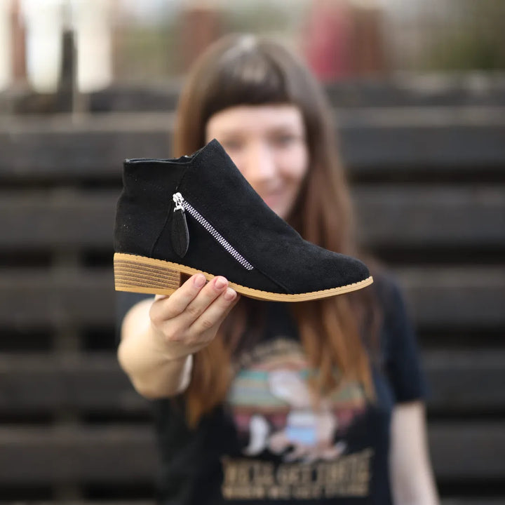 Britta | Damen Ankle Boots mit Blockabsatz, 69 Zeichen - Black - Image 2