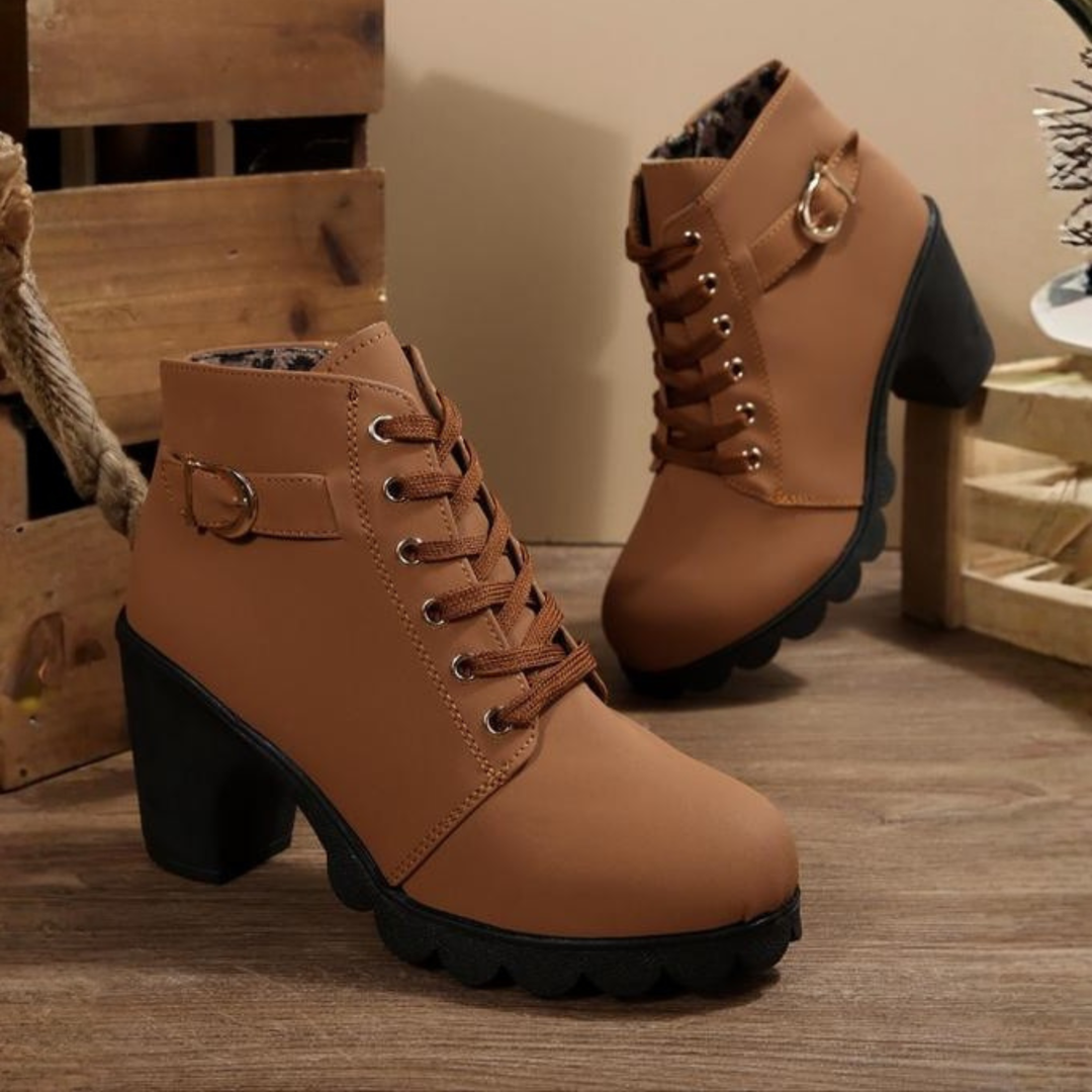 Britta | Damen Ankle Boots mit Blockabsatz, 70 Zeichen - Camel - Image 1