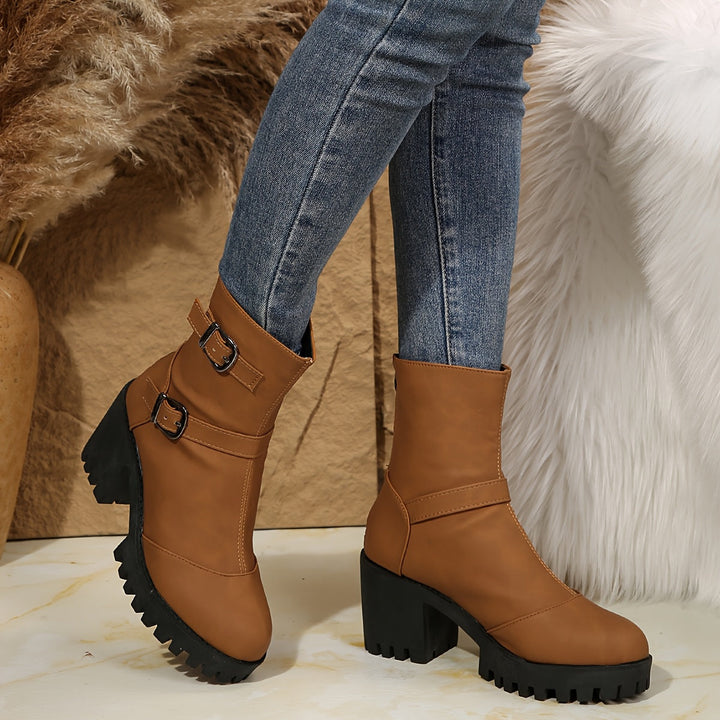 Brunhild | Damen Ankle Boot mit Blockabsatz, 68 Zeichen - Camel - Image 7