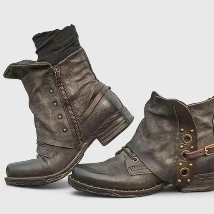 Brunhild | Damen Ankle Boot Vintage Nieten Stiefelette - Dark Brown - Image 5