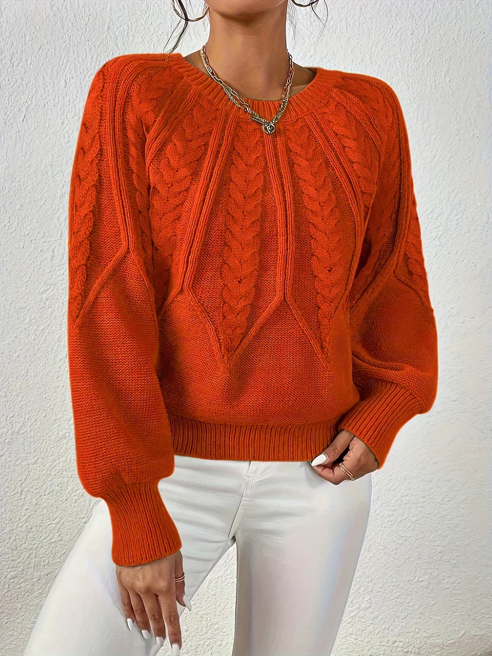 Brunhilde | Damen Strickpullover mit Zopfmuster - Sage - Image 4