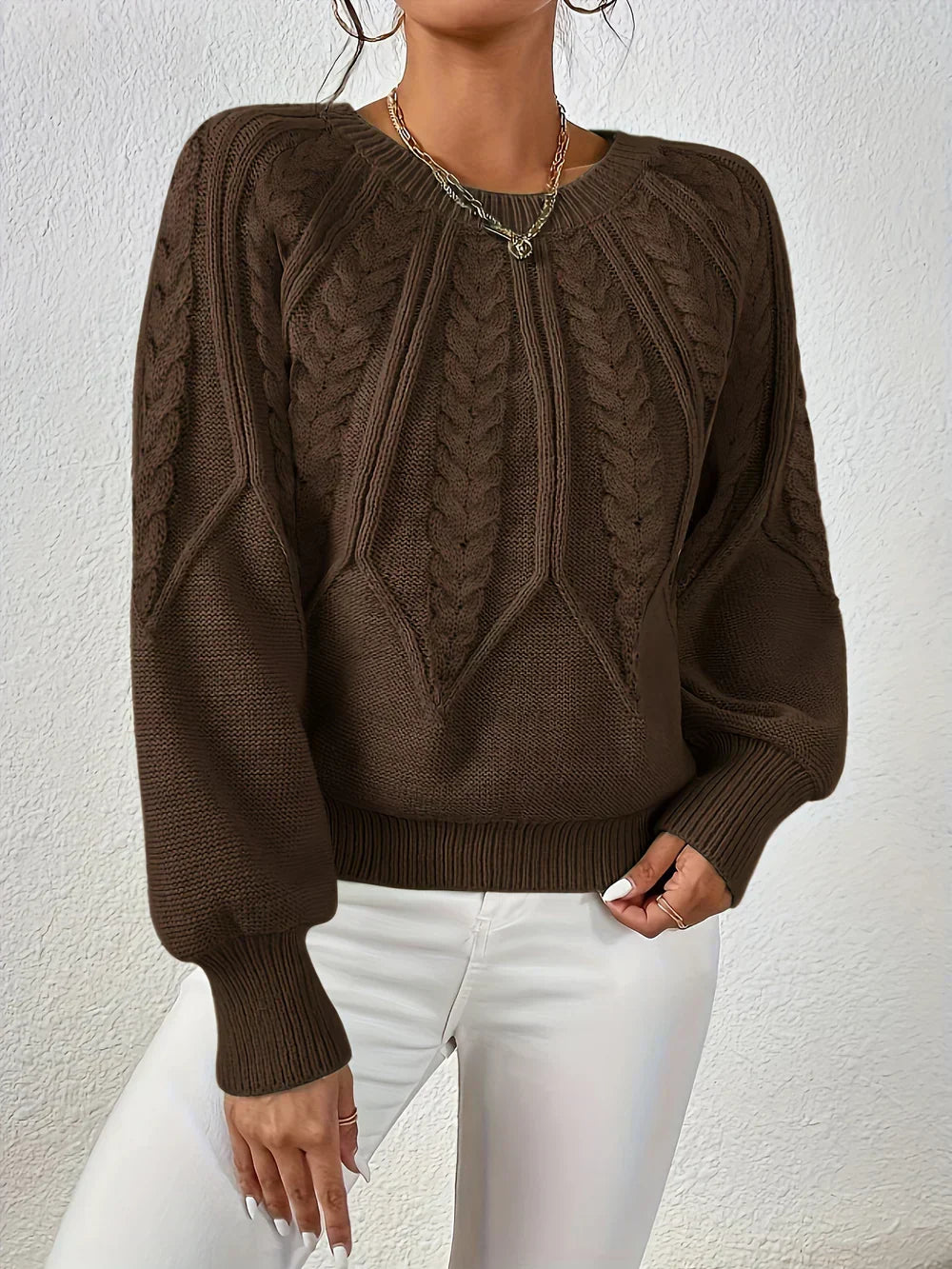 Brunhilde | Damen Strickpullover mit Zopfmuster - Sage - Image 5