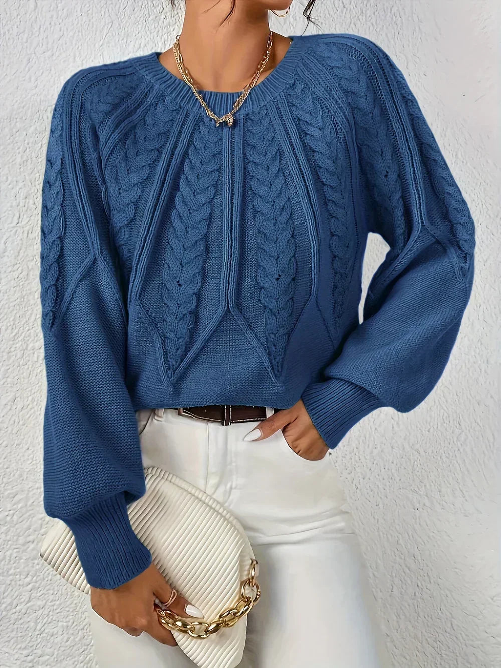 Brunhilde | Damen Strickpullover mit Zopfmuster - Sage - Image 8