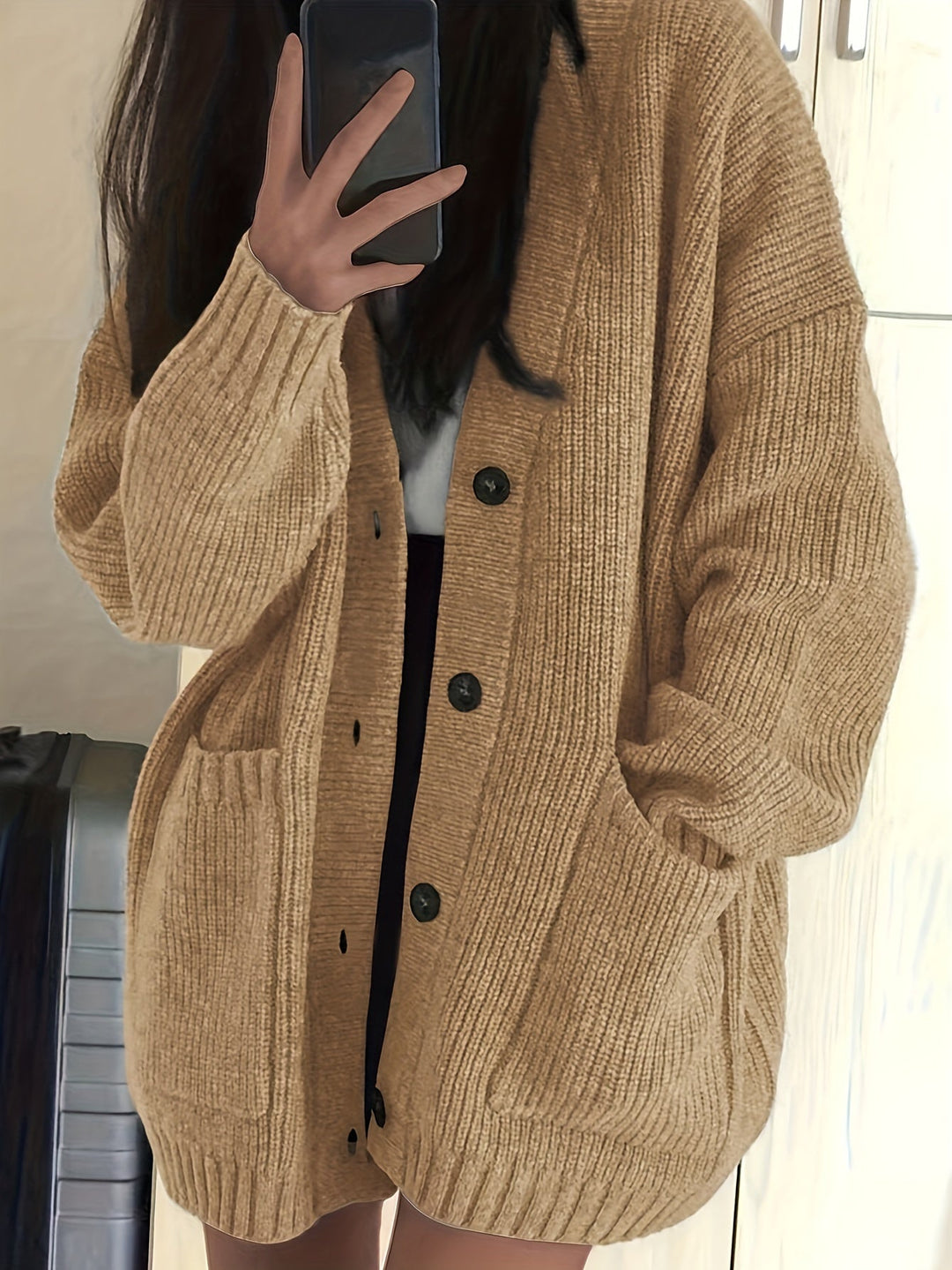 Brunike | Damen Oversize Strickjacke mit Knopfleiste - Olive Green - Image 4