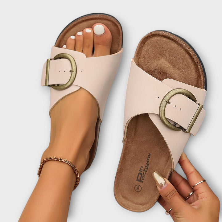 Lara | Damen Sandalen mit Korkfußbett und Schnalle Flach