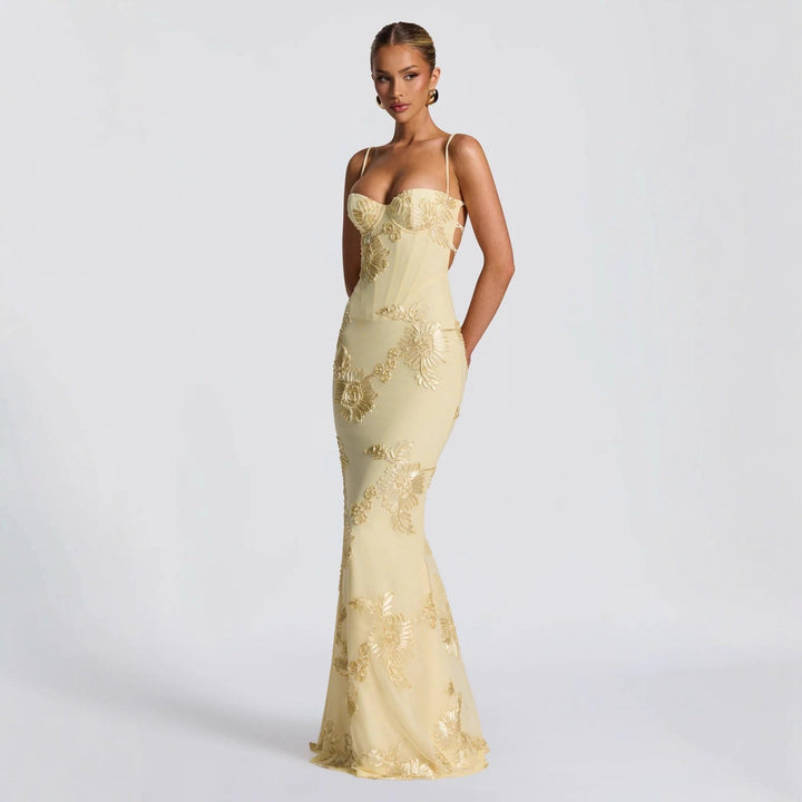 Calina | Damen Abendkleid Maxi Blumenapplikation Spaghettiträger - Champagne - Image 1