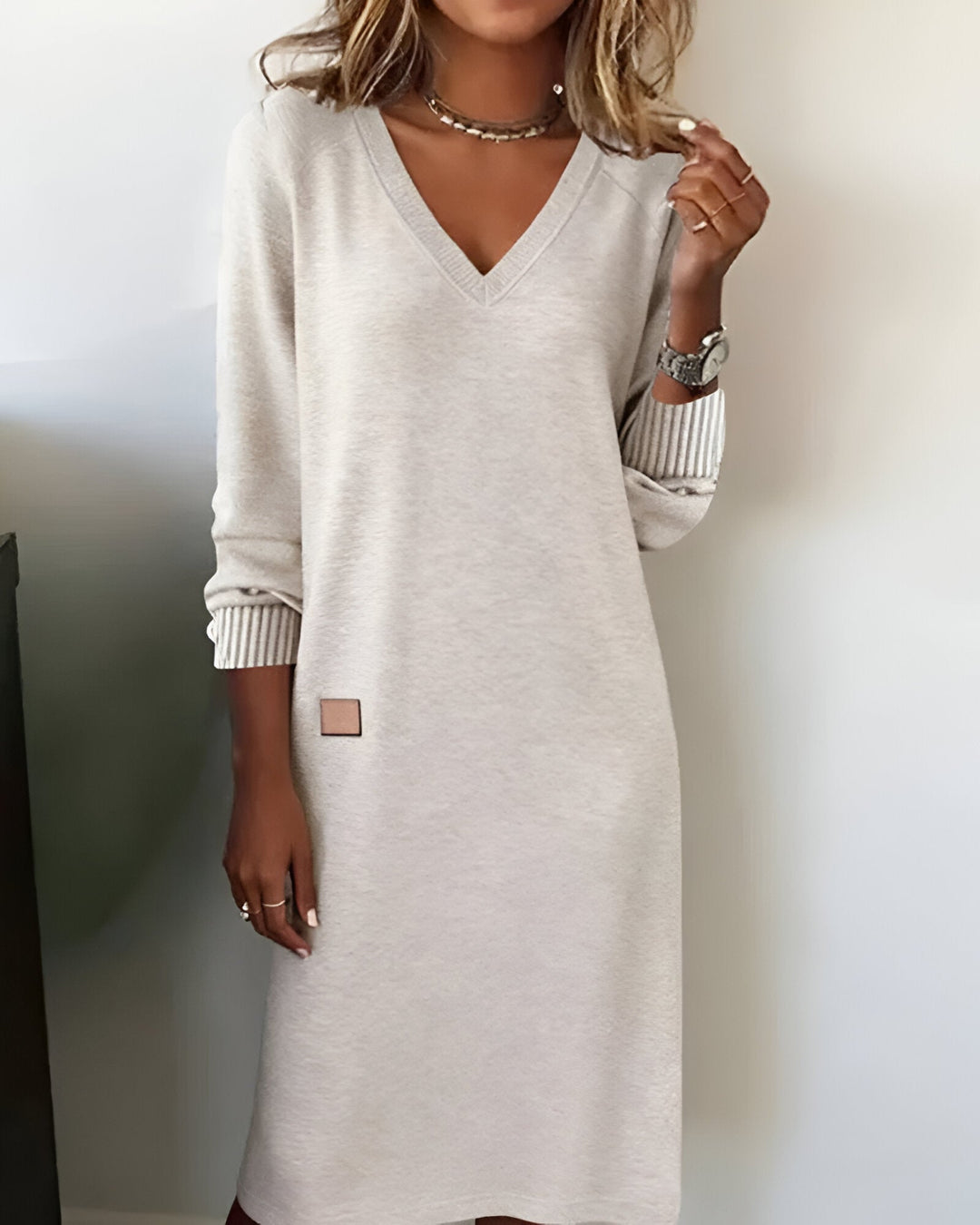 Edilke | Damen Strickkleid Langarm V-Ausschnitt - Beige - Image 2