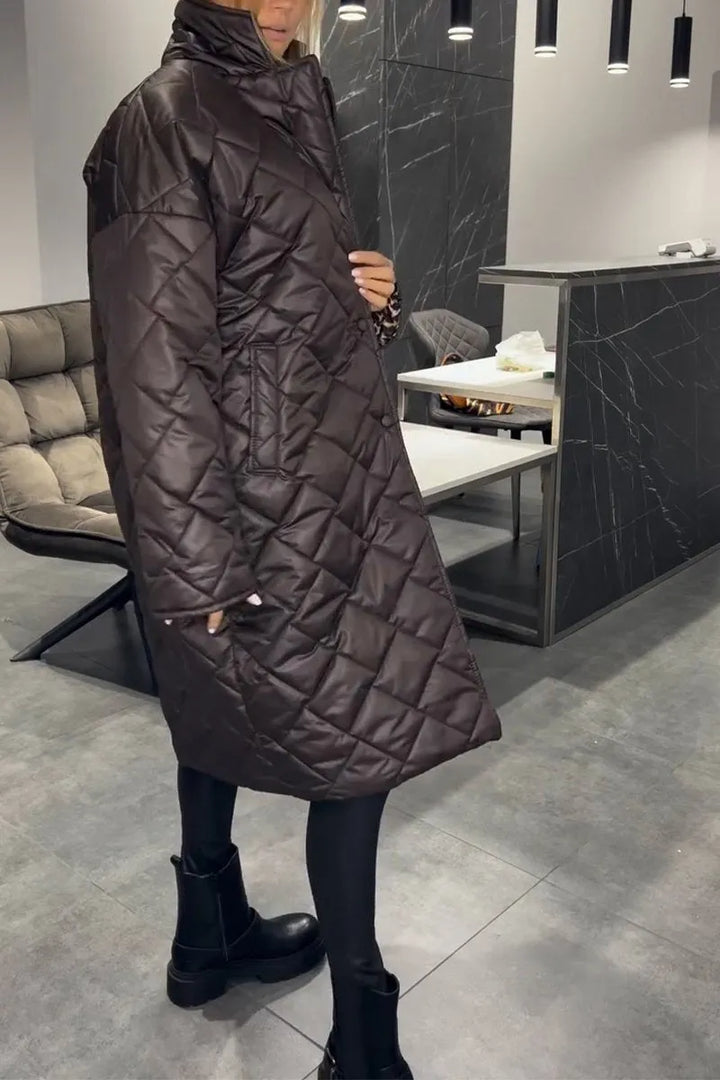 Edlinde | Damen Stepp Mantel Langer Wintermantel - Black - Image 4