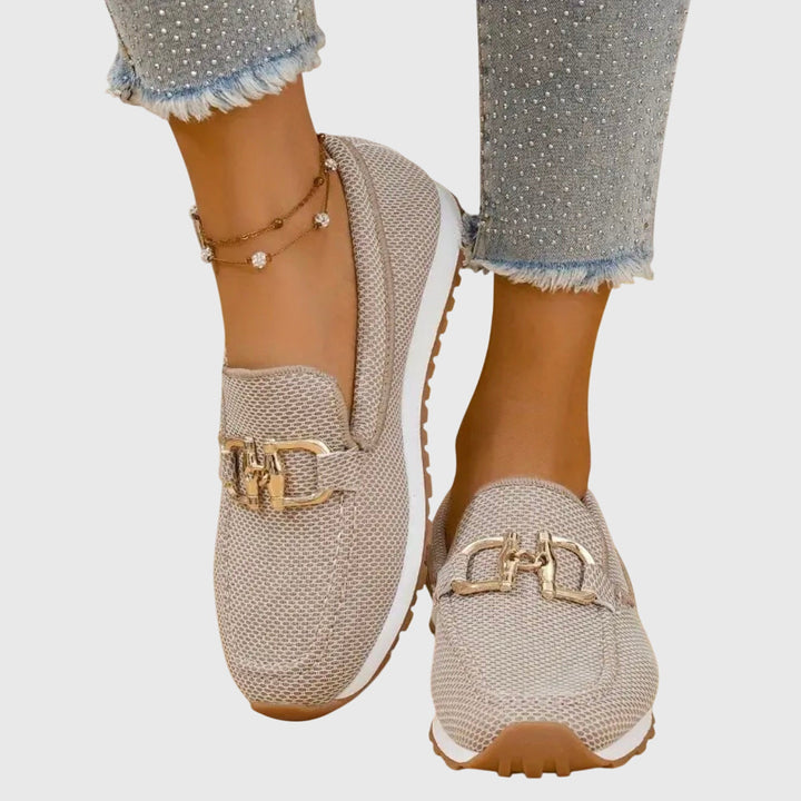 Dorette | Flache Loafer für Damen mit goldener Schnalle