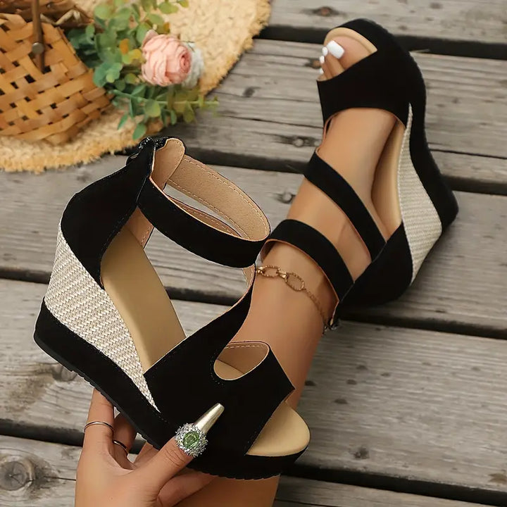 Florentia | Damen Riemchen Keilabsatz Sandalen - Black - Image 2