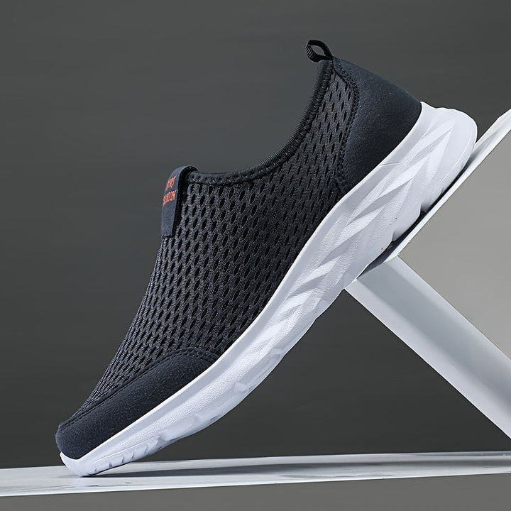 Finn | Herren Mesh Slip-On Sneaker Leicht Atmungsaktiv Schwarz