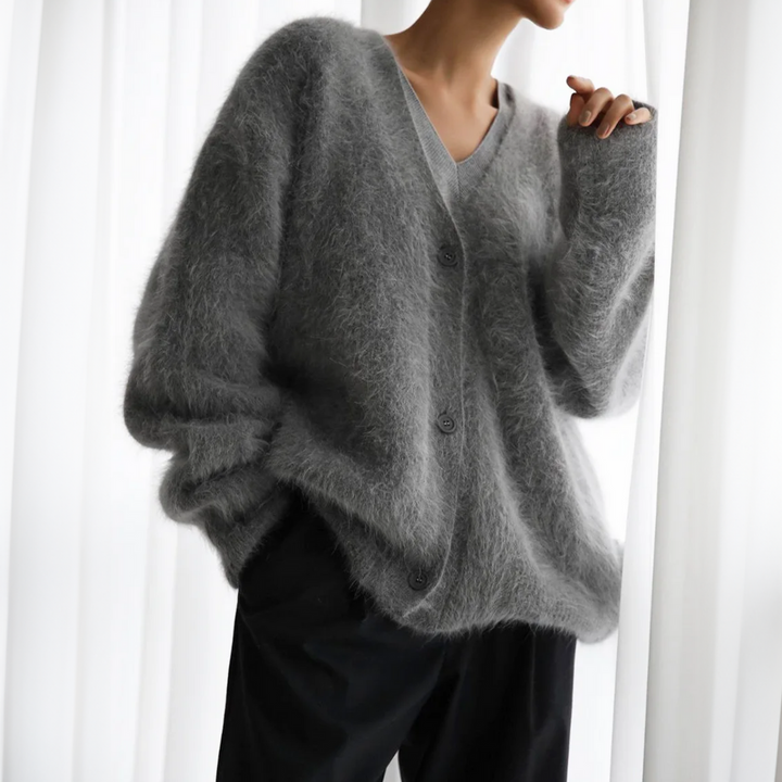 Franka | Damen Oversized Strickjacke mit V-Ausschnitt - Taupe - Image 3
