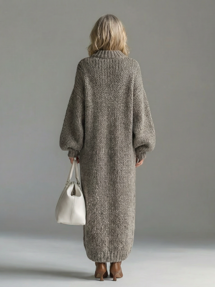 Frieda | Damen Oversize Strickkleid Maxi, warm & bequem - Taupe - Image 6