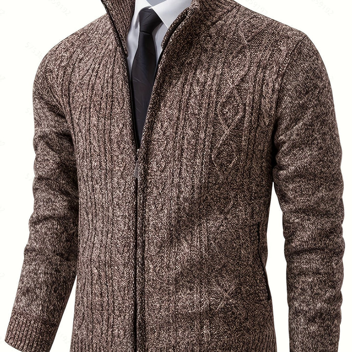 Gerold | Herren Strickjacke Reißverschluss Zopfmuster - Black - Image 18