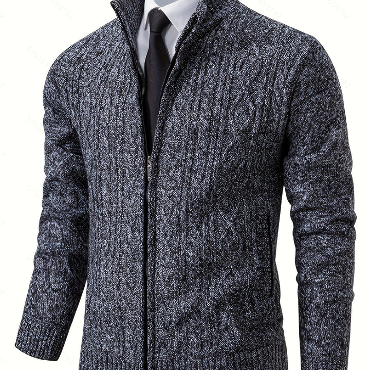 Gerold | Herren Strickjacke Reißverschluss Zopfmuster - Black - Image 24