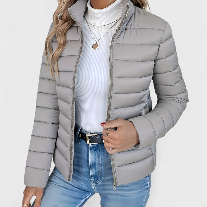 Gundvera | Damen Leichte Steppjacke Gefüttert - Sage - Image 10