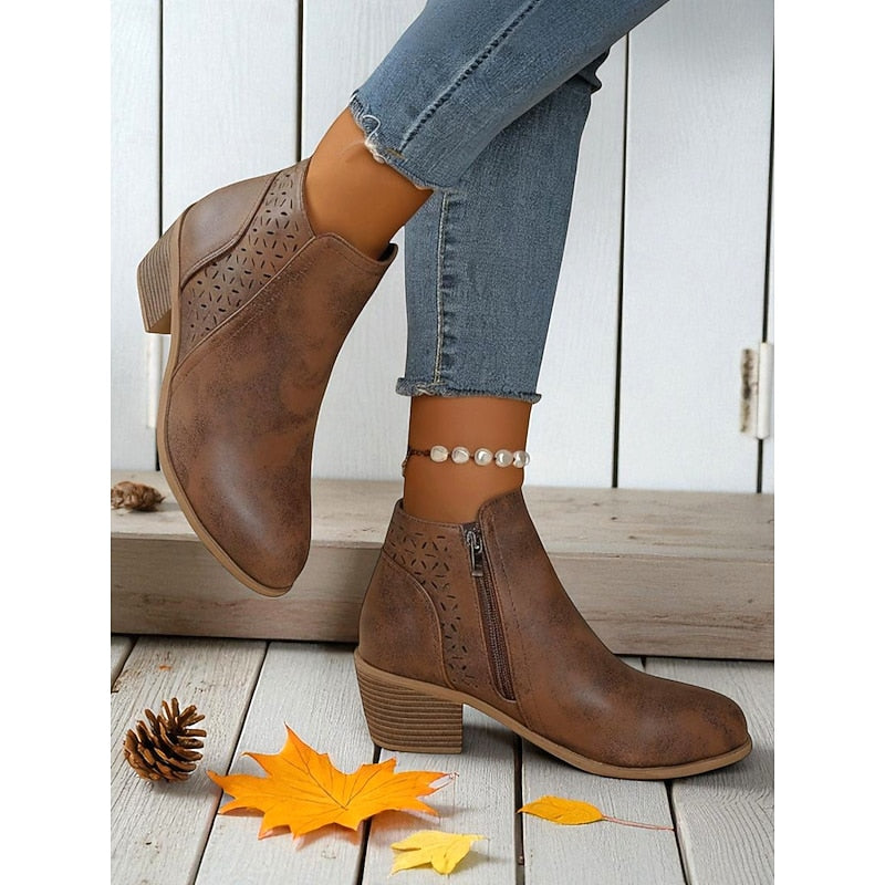 Helvara | Damen Stiefeletten mit Blockabsatz und Cutout - Image 3