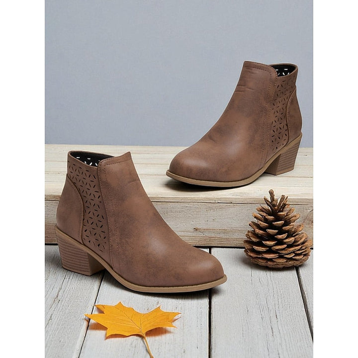 Helvara | Damen Stiefeletten mit Blockabsatz und Cutout - Image 5