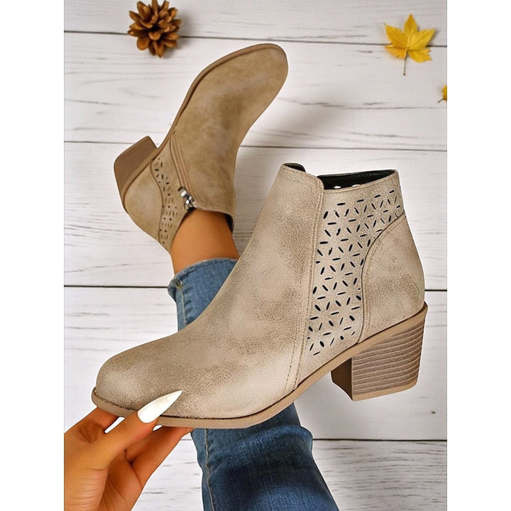 Helvara | Damen Stiefeletten mit Blockabsatz und Cutout - Image 8
