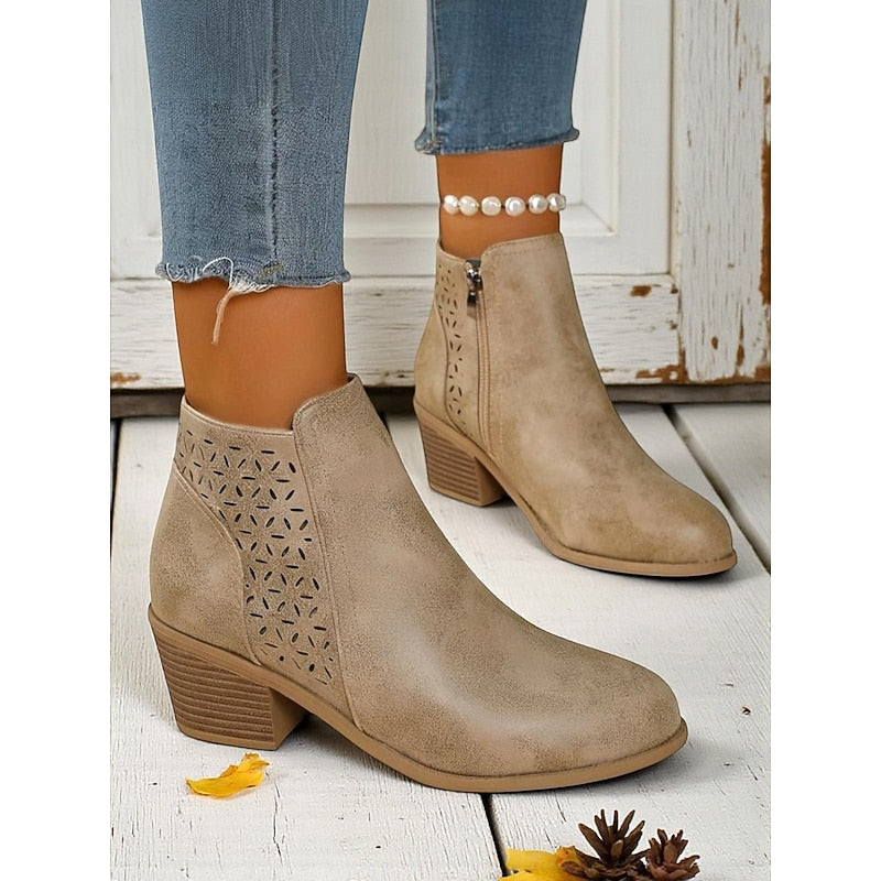 Helvara | Damen Stiefeletten mit Blockabsatz und Cutout - Image 9