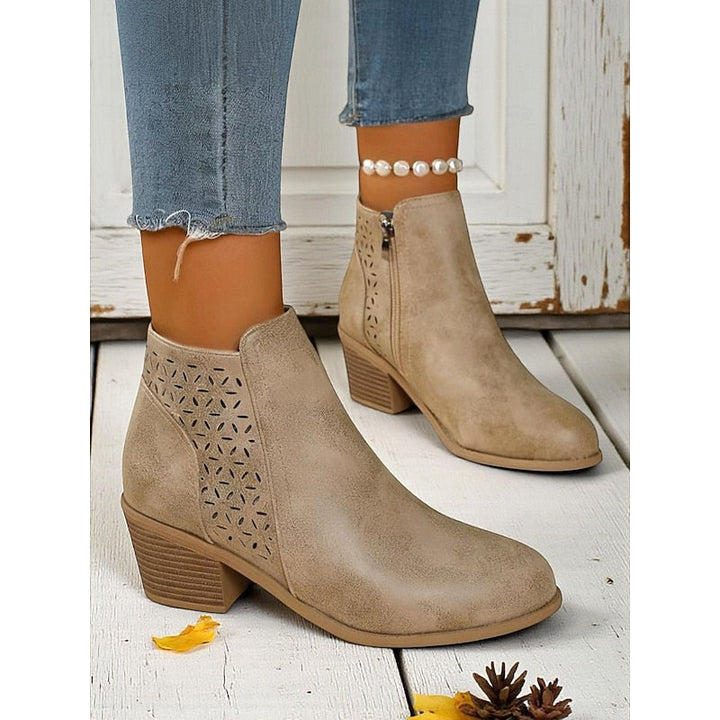 Helvara | Damen Stiefeletten mit Blockabsatz und Cutout - Image 9