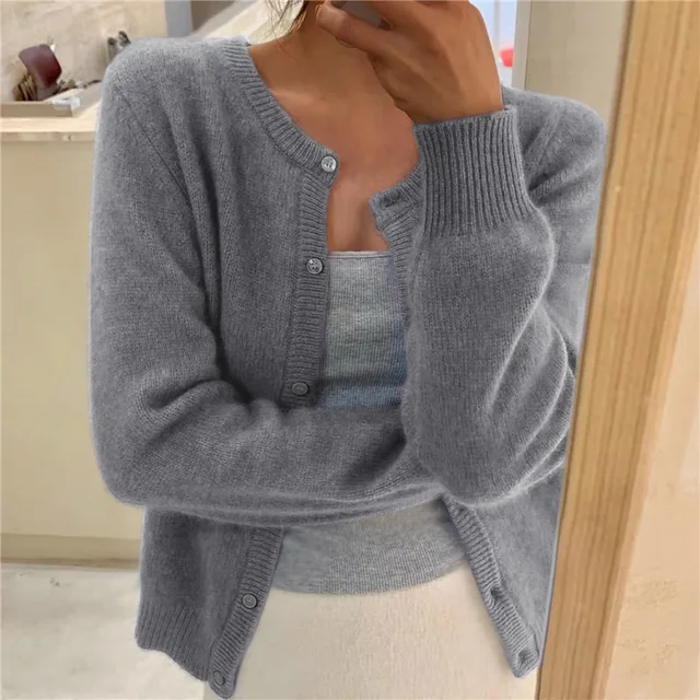 Hildvara | Damen Strickjacke mit Knopfleiste - Grey - Image 1