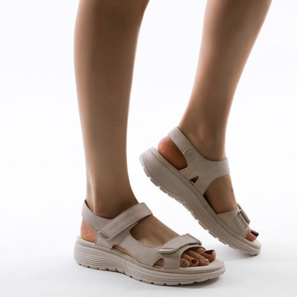 Ilona | Damen Plateau Sandale mit Klettverschluss - Beige - Image 2