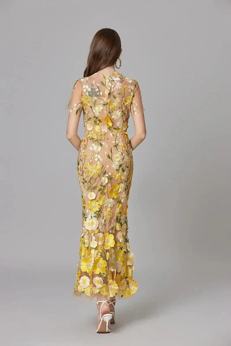 Aurelia | Damen Maxikleid mit 3D Blumenstickerei, ärmellos festlich