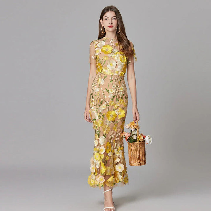 Aurelia | Damen Maxikleid mit 3D Blumenstickerei, ärmellos festlich