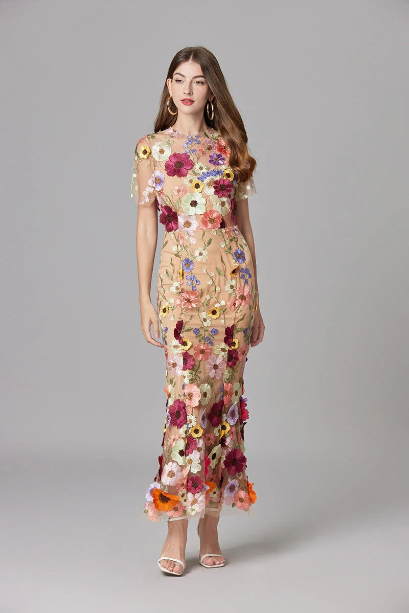 Aurelia | Damen Maxikleid mit 3D Blumenstickerei, ärmellos festlich