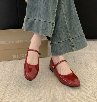 Aleda | Damen Mary Jane Pumps Lackoptik Blockabsatz