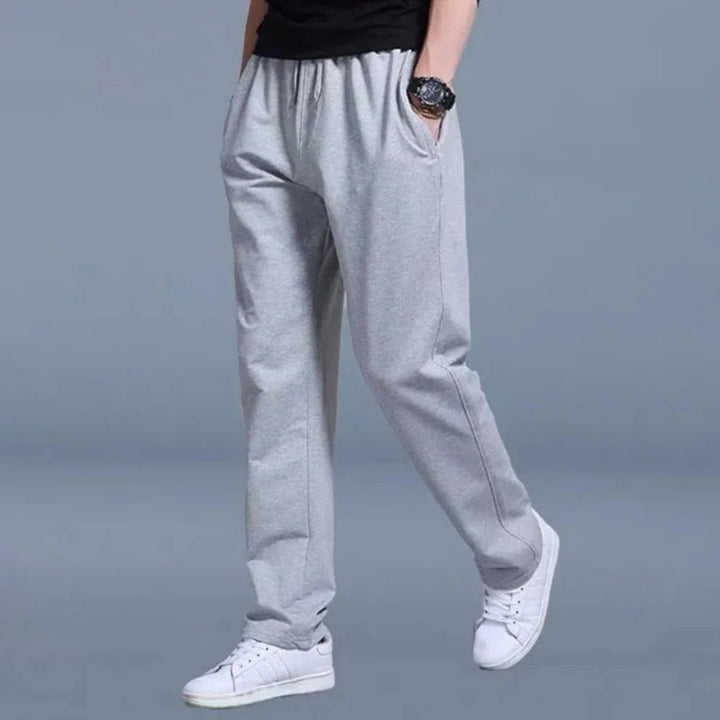 Axel | Herren Jogginghose mit Taschen, bequeme Sporthose lang